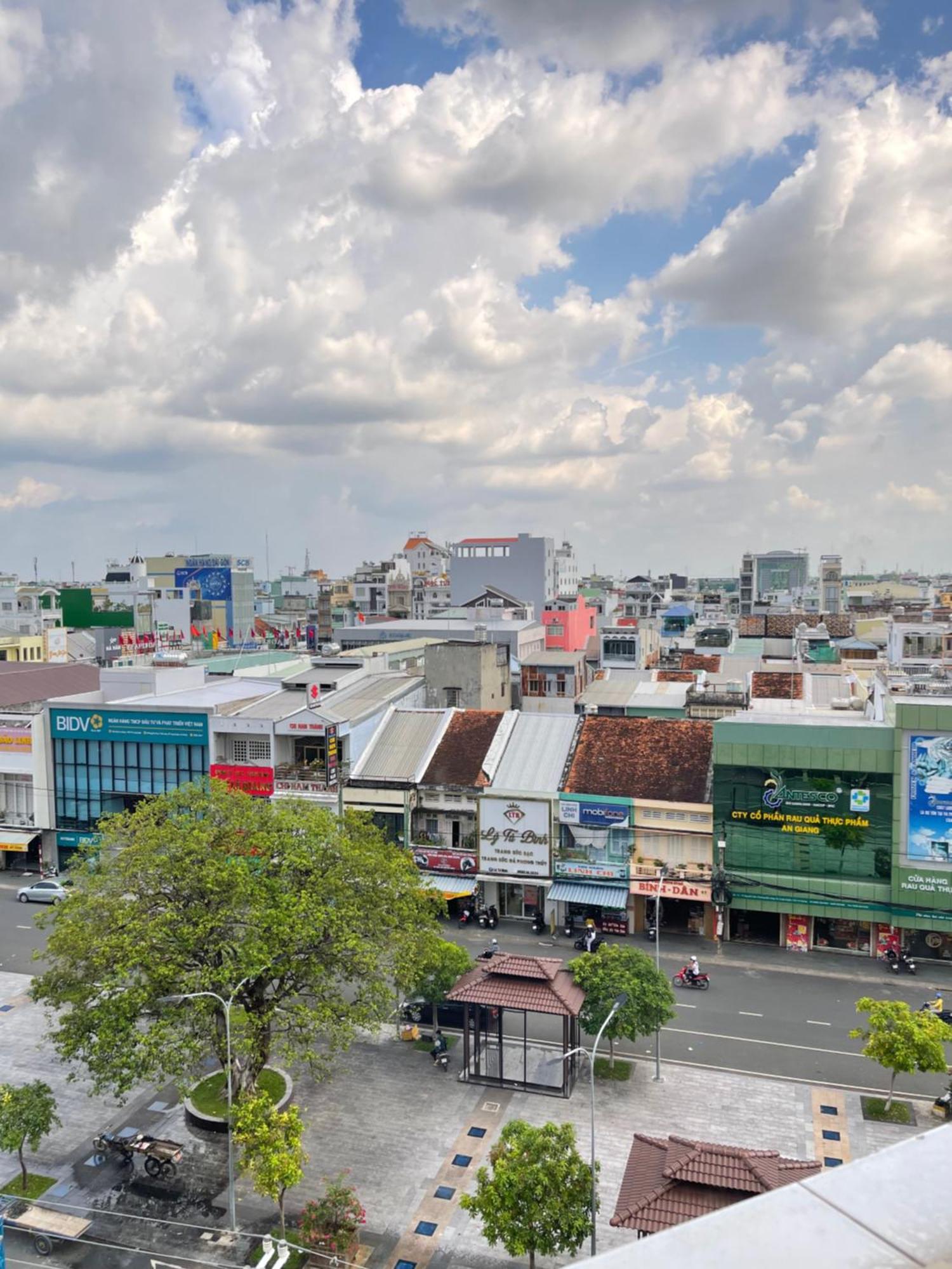 Dong Xuyen Hotel Long Xuyên Exteriér fotografie